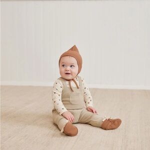 🤍 Quincy Mae Knit Sweater Overalls – Size 18/24 Months 🤍